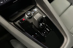 sininen Polestar 2 2023 kuva 35.