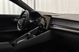 harmaa Polestar 2 2023 kuva 12.