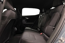 harmaa Polestar 2 2023 kuva 10.