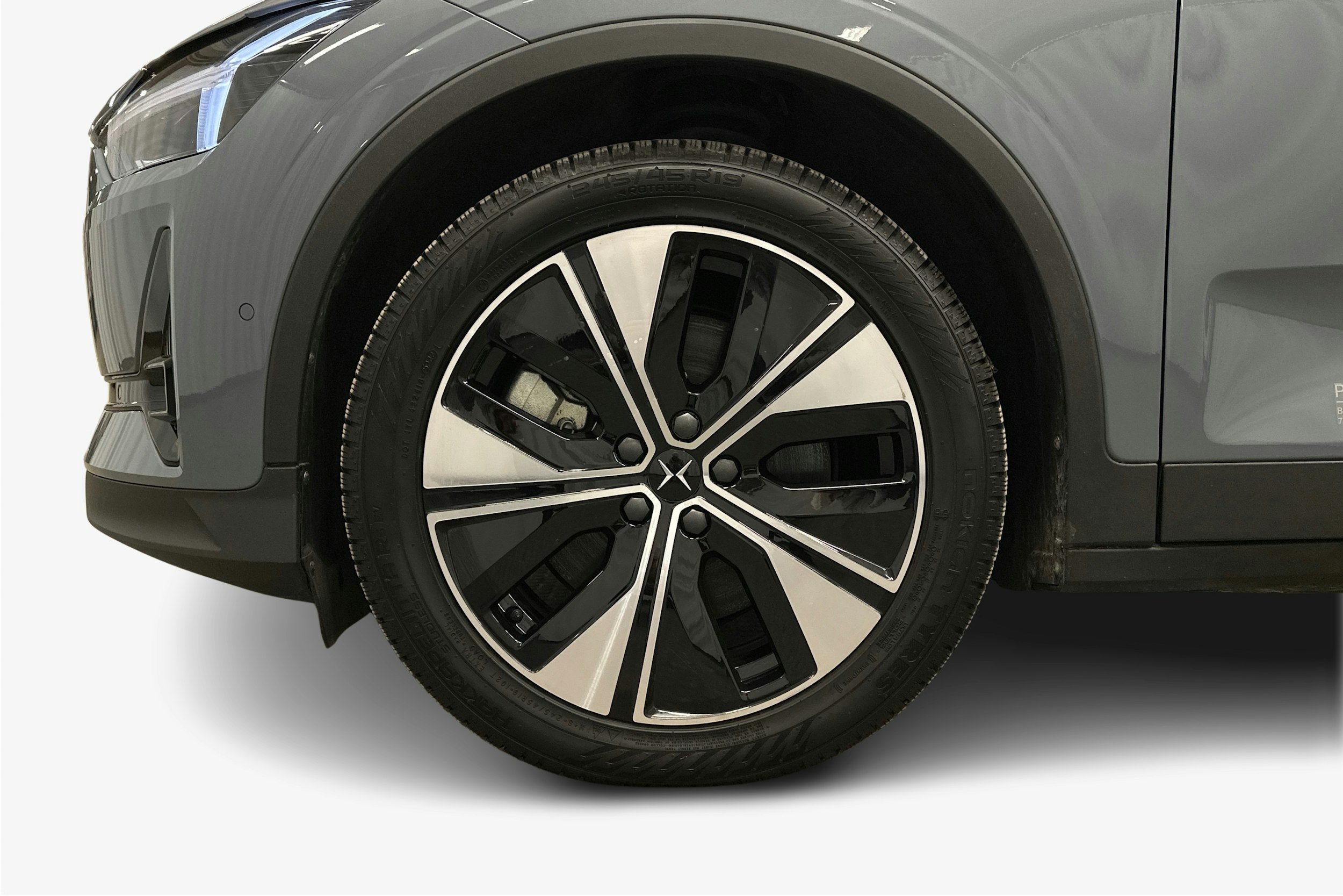 harmaa Polestar 2 2023 kuva 11.