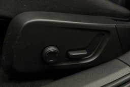 harmaa Polestar 2 2023 kuva 22.