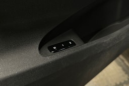 harmaa Polestar 2 2023 kuva 23.