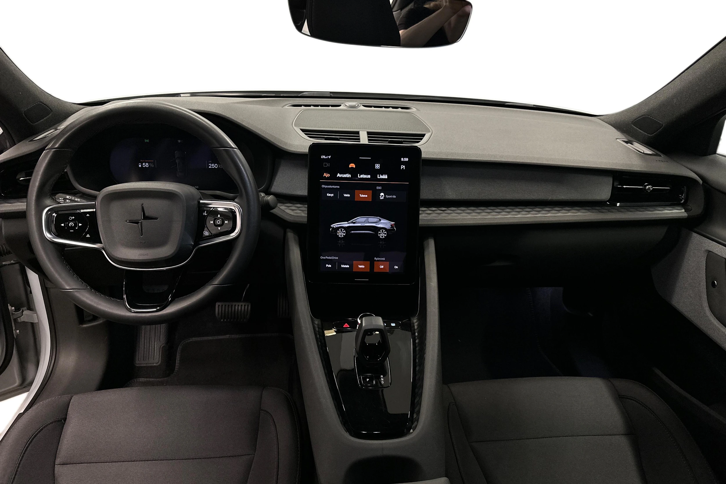 harmaa Polestar 2 2023 kuva 9.