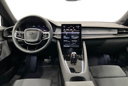 musta Polestar 2 2023 kuva 9.