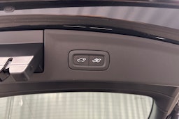musta Polestar 2 2023 kuva 32.