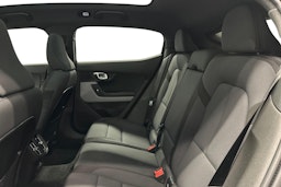 musta Polestar 2 2023 kuva 10.