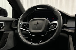 musta Polestar 2 2023 kuva 17.