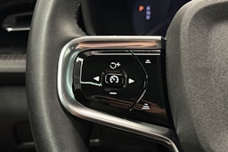 musta Polestar 2 2023 kuva 21.