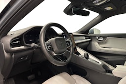 harmaa Polestar 2 2023 kuva 7.