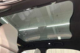 harmaa Polestar 2 2023 kuva 17.