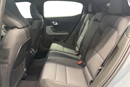 harmaa Polestar 2 2023 kuva 10.