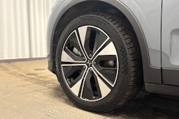 harmaa Polestar 2 2023 kuva 13.