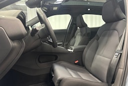 harmaa Polestar 2 2023 kuva 24.