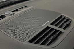 harmaa Polestar 2 2023 kuva 27.