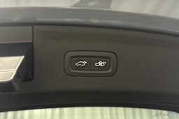 harmaa Polestar 2 2023 kuva 29.