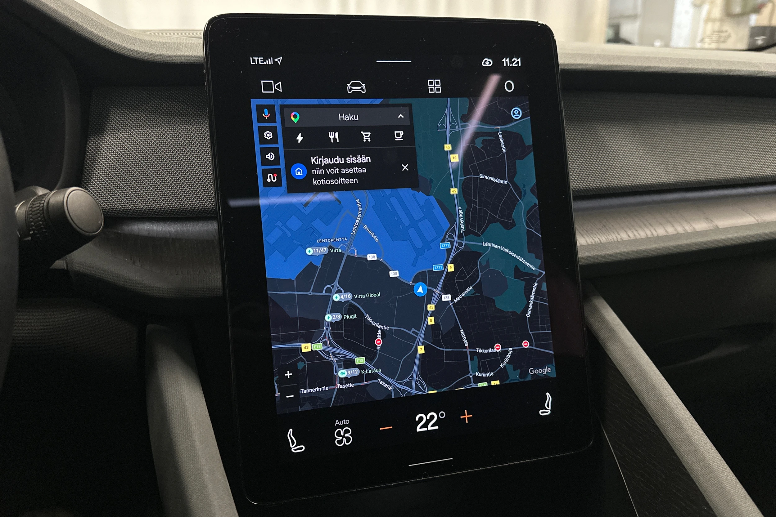 harmaa Polestar 2 2023 kuva 24.