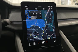 harmaa Polestar 2 2023 kuva 24.