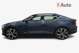 sininen Polestar 2 2023 kuva 5.