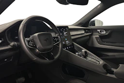 sininen Polestar 2 2023 kuva 6.