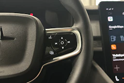 sininen Polestar 2 2023 kuva 17.