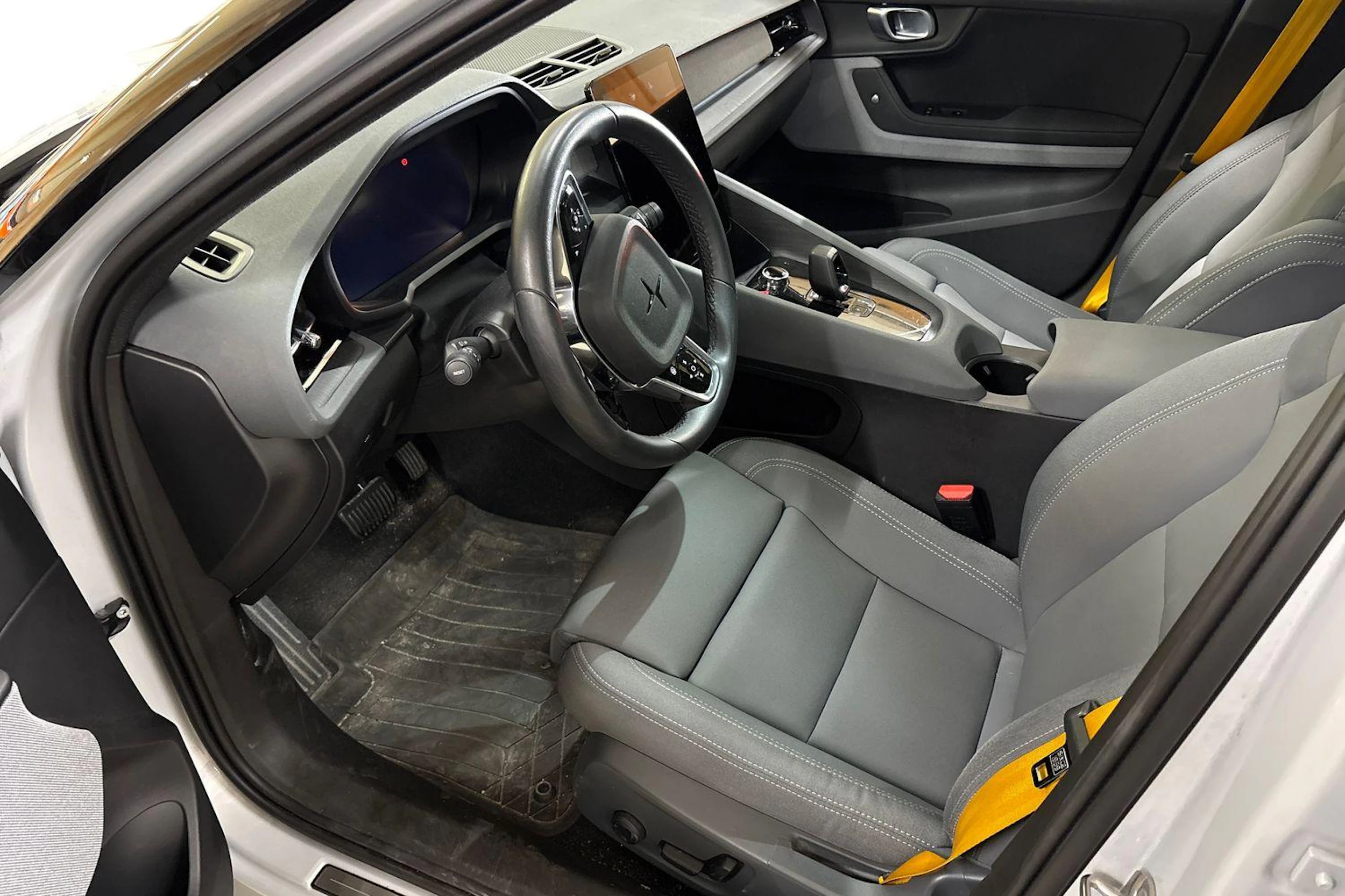 hopea Polestar 2 2023 kuva 3.