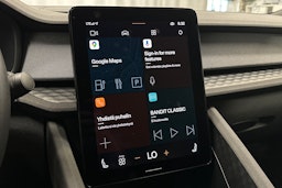 valkoinen Polestar 2 2023 kuva 20.