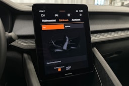 valkoinen Polestar 2 2023 kuva 23.