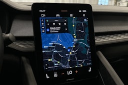valkoinen Polestar 2 2023 kuva 25.