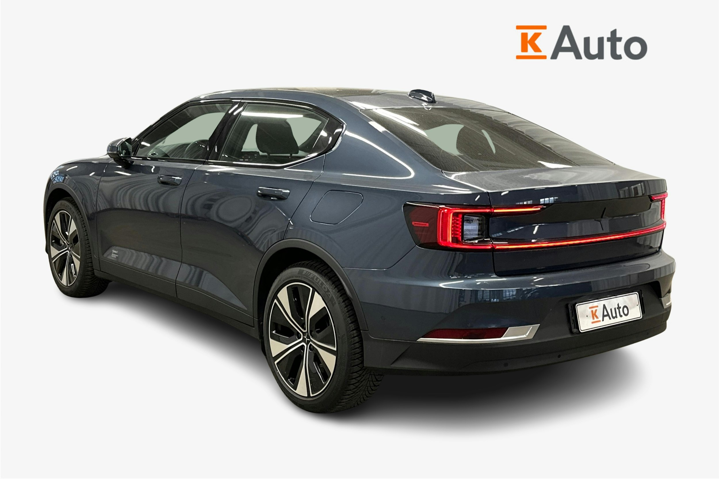 sininen Polestar 2 2024 kuva 2.
