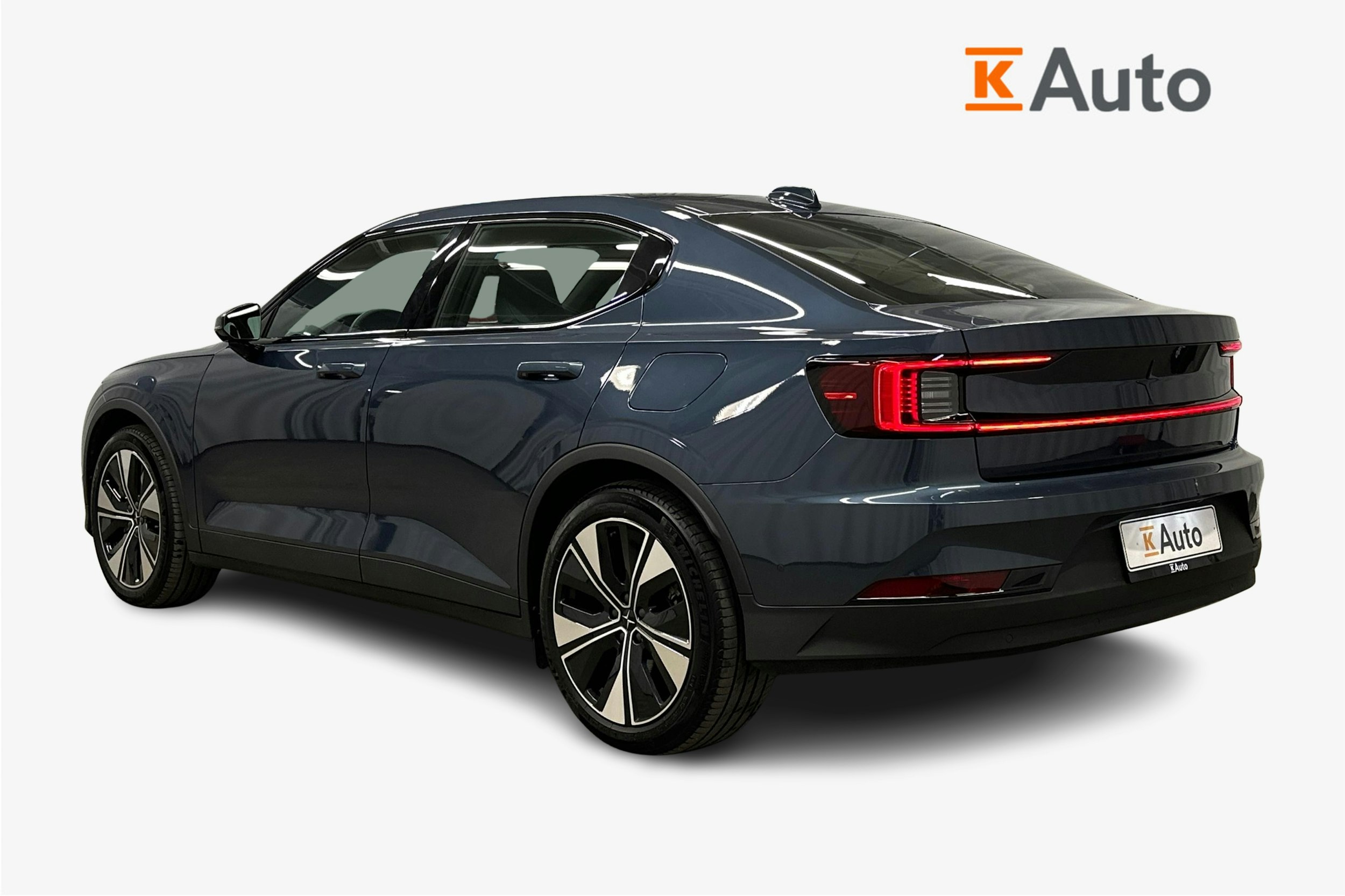 sininen Polestar 2 2024 kuva 2.