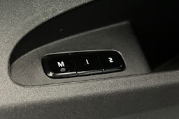 harmaa Polestar 2 2024 kuva 19.