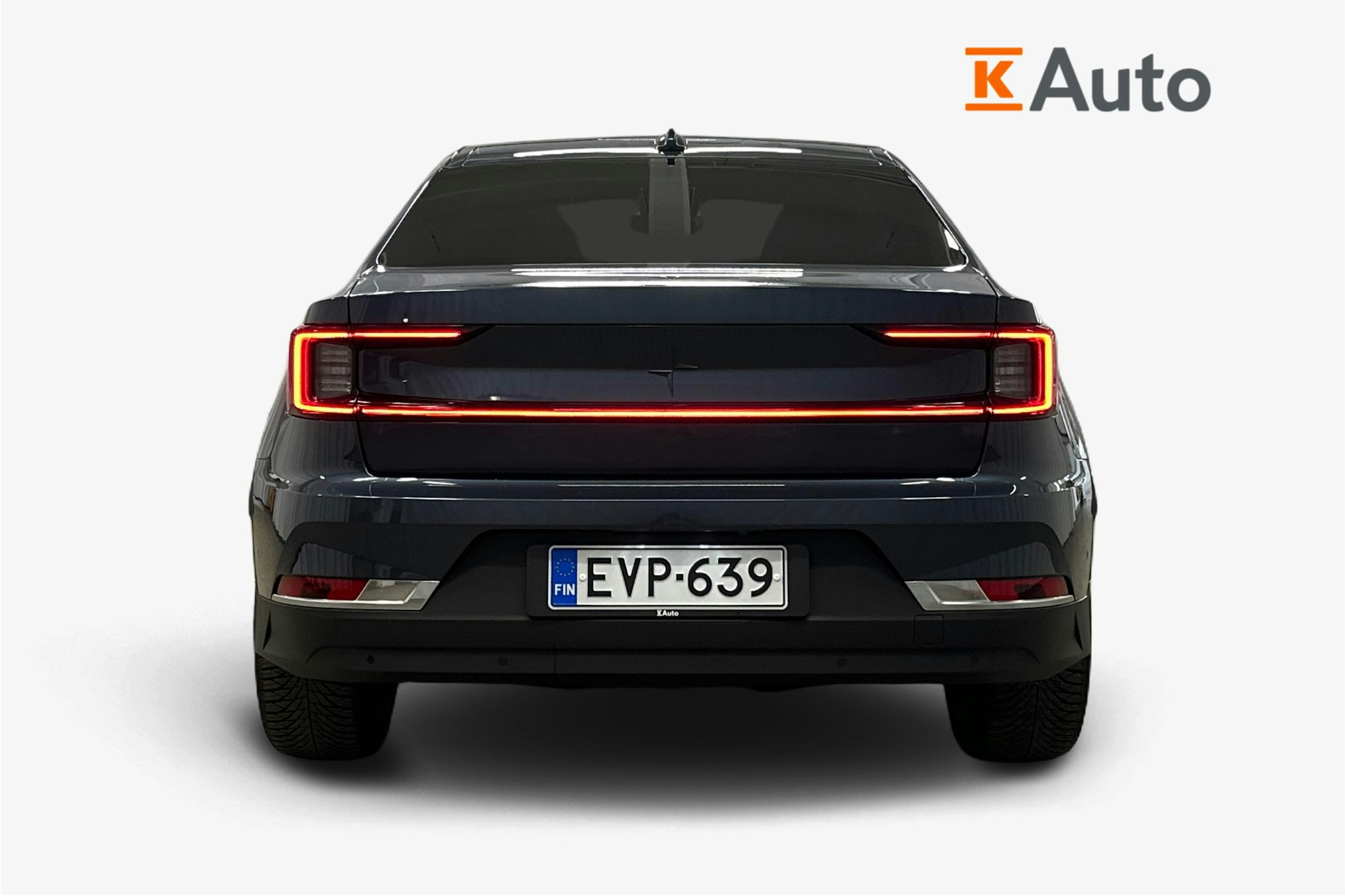 sininen Polestar 2 2024 kuva 3.