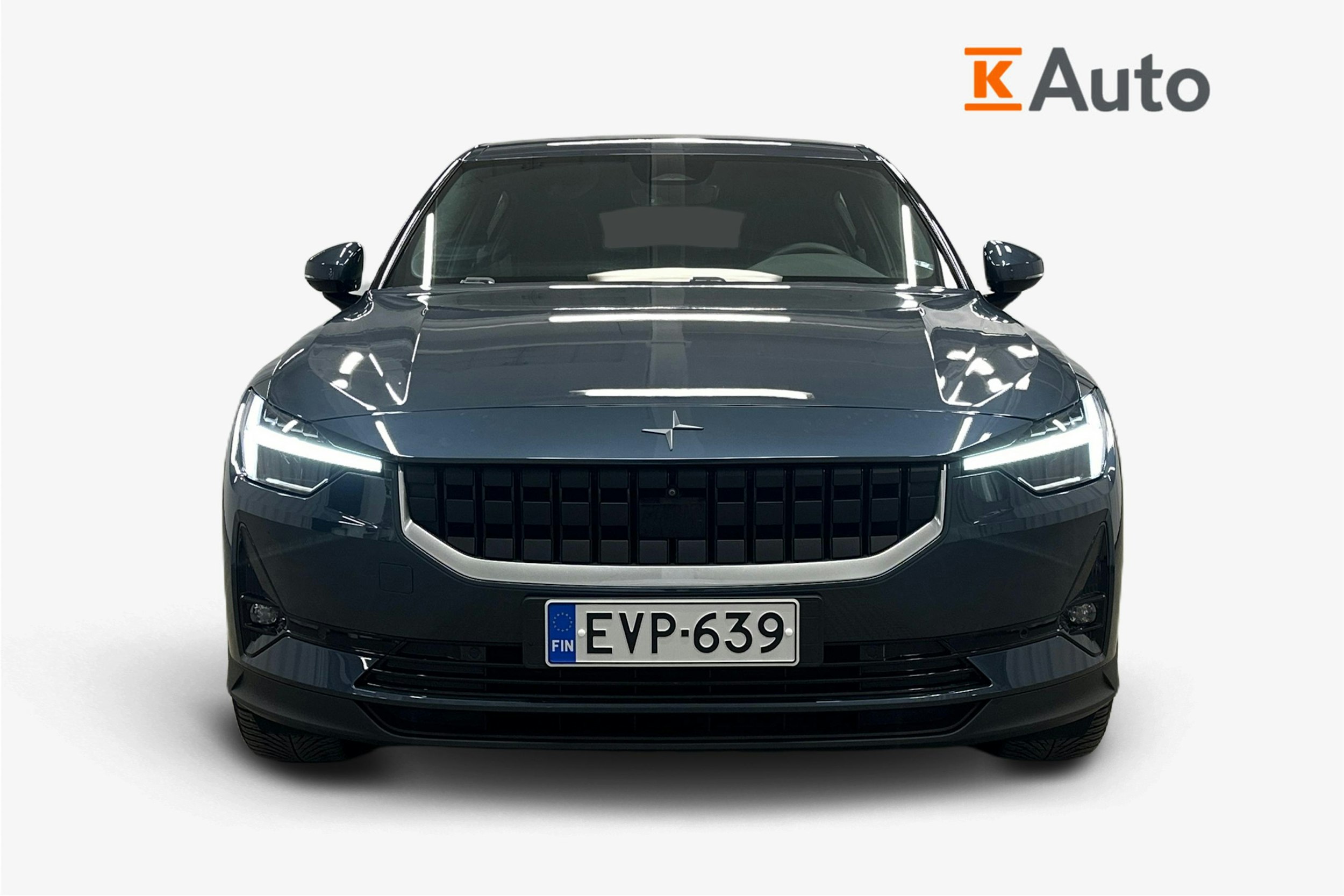 sininen Polestar 2 2024 kuva 5.