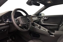 sininen Polestar 2 2024 kuva 7.