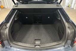 sininen Polestar 2 2024 kuva 14.