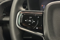 sininen Polestar 2 2024 kuva 20.