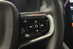 sininen Polestar 2 2024 kuva 21.