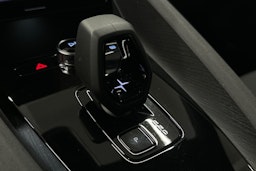 sininen Polestar 2 2024 kuva 28.