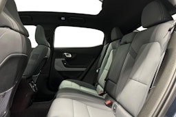 sininen Polestar 2 2024 kuva 10.