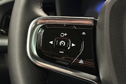 sininen Polestar 2 2024 kuva 20.
