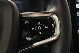 sininen Polestar 2 2024 kuva 21.
