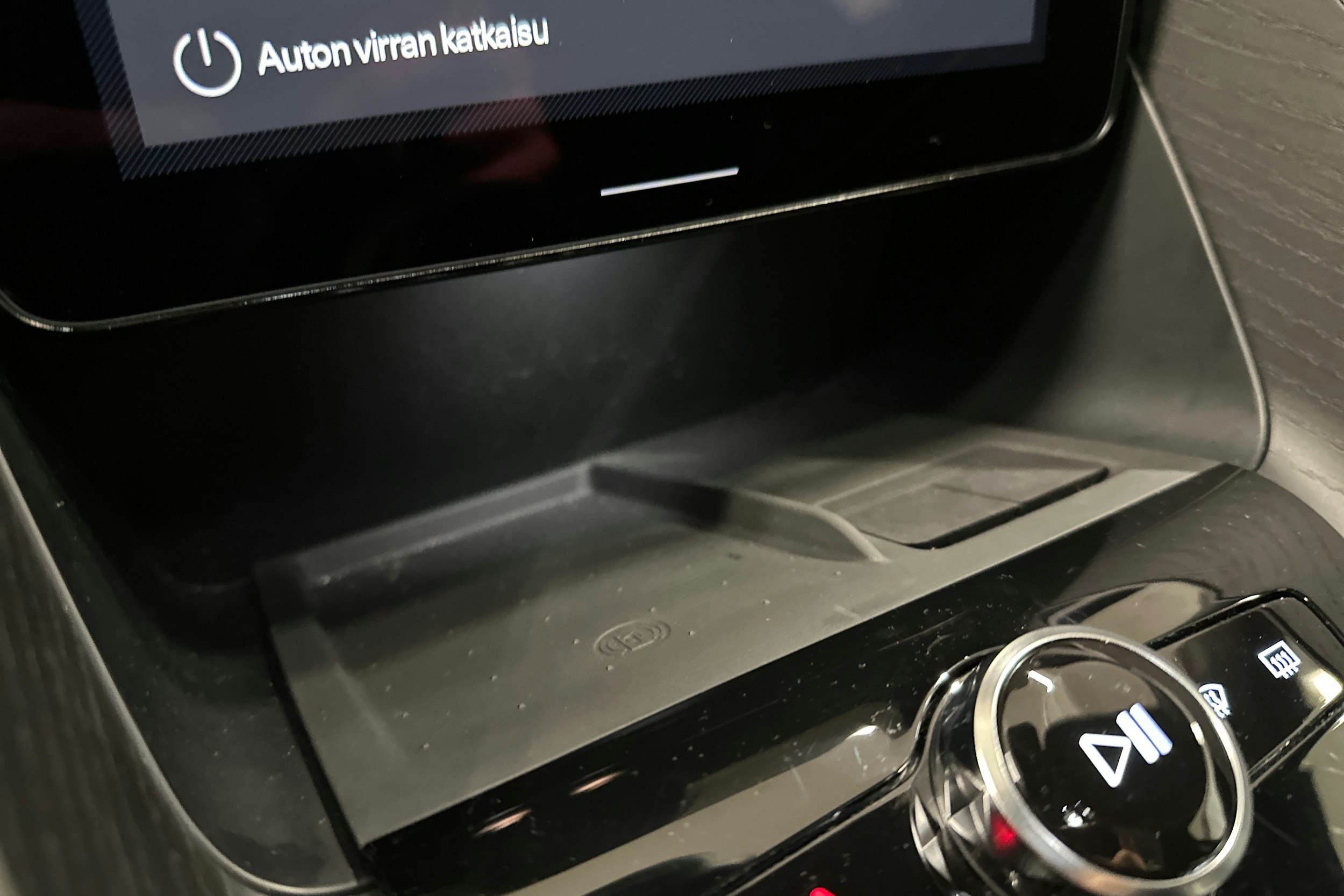 sininen Polestar 2 2024 kuva 24.