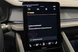 musta Polestar 2 2024 kuva 27.