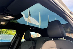 harmaa Polestar 2 2024 kuva 9.