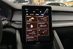 musta Polestar 2 2024 kuva 23.