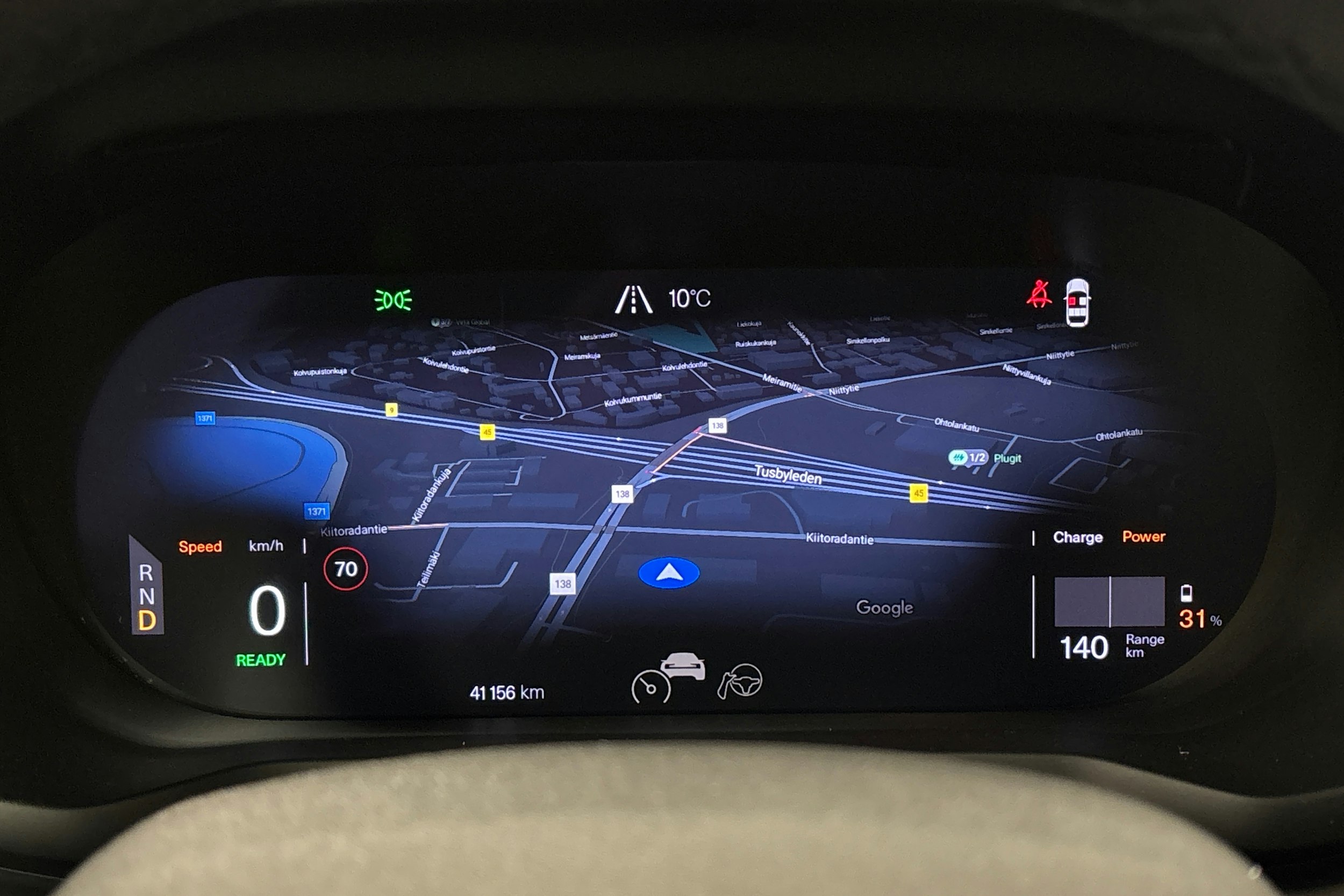 sininen Polestar 2 2024 kuva 24.