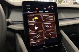 sininen Polestar 2 2024 kuva 27.