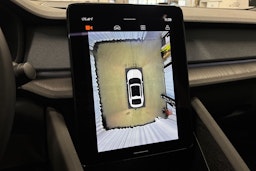 sininen Polestar 2 2024 kuva 29.