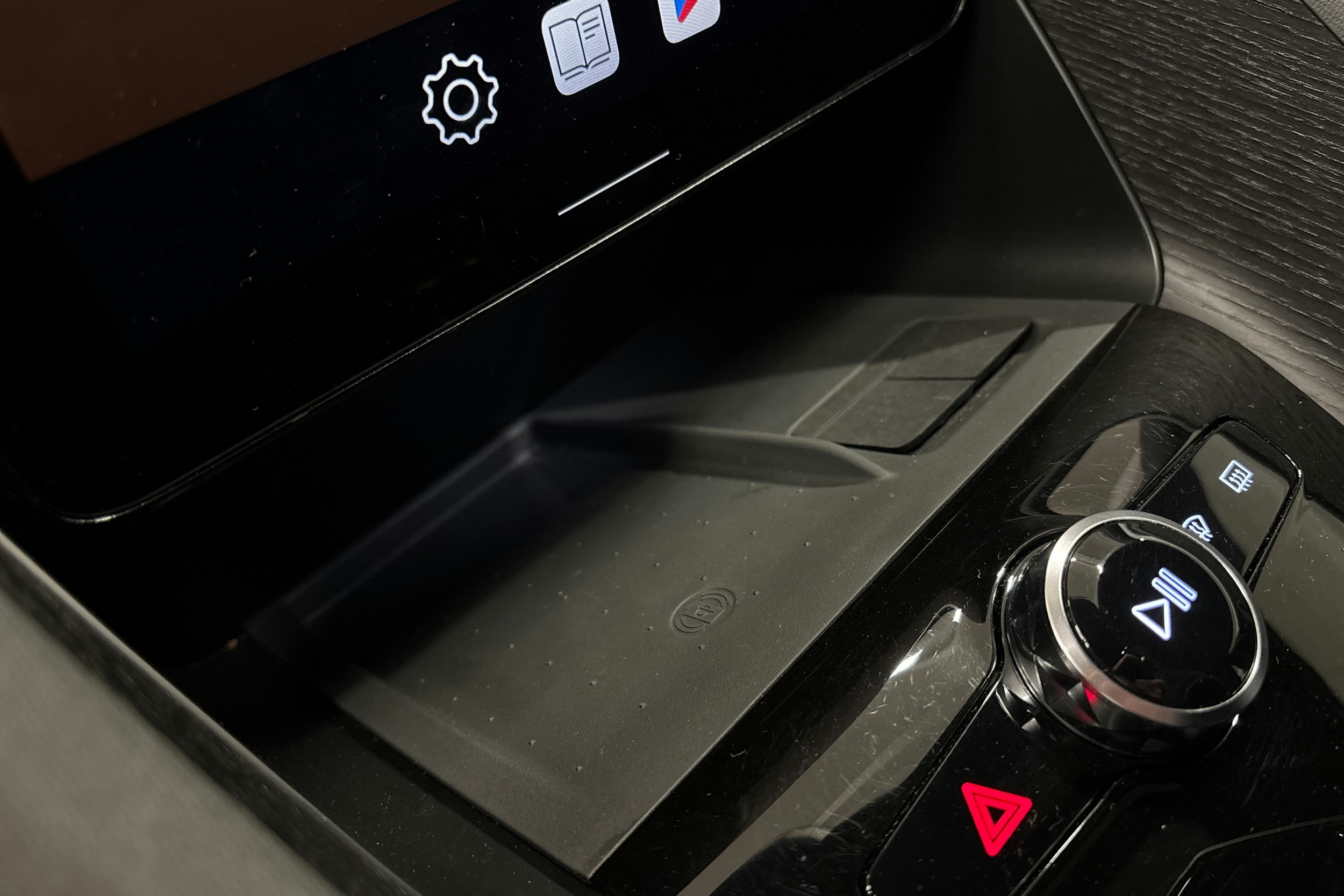 sininen Polestar 2 2024 kuva 30.