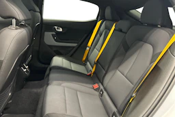 harmaa Polestar 2 2024 kuva 8.